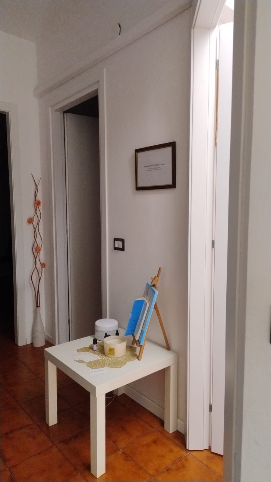 Corridoio dello studio di psicologia a San Giovanni Lupatoto